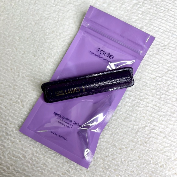 🎁Pick 5 for $25🎁 TARTE Travel Size Lights, Camera, Lashes 4-in-1 Mascara Mini - Picture 2 of 4